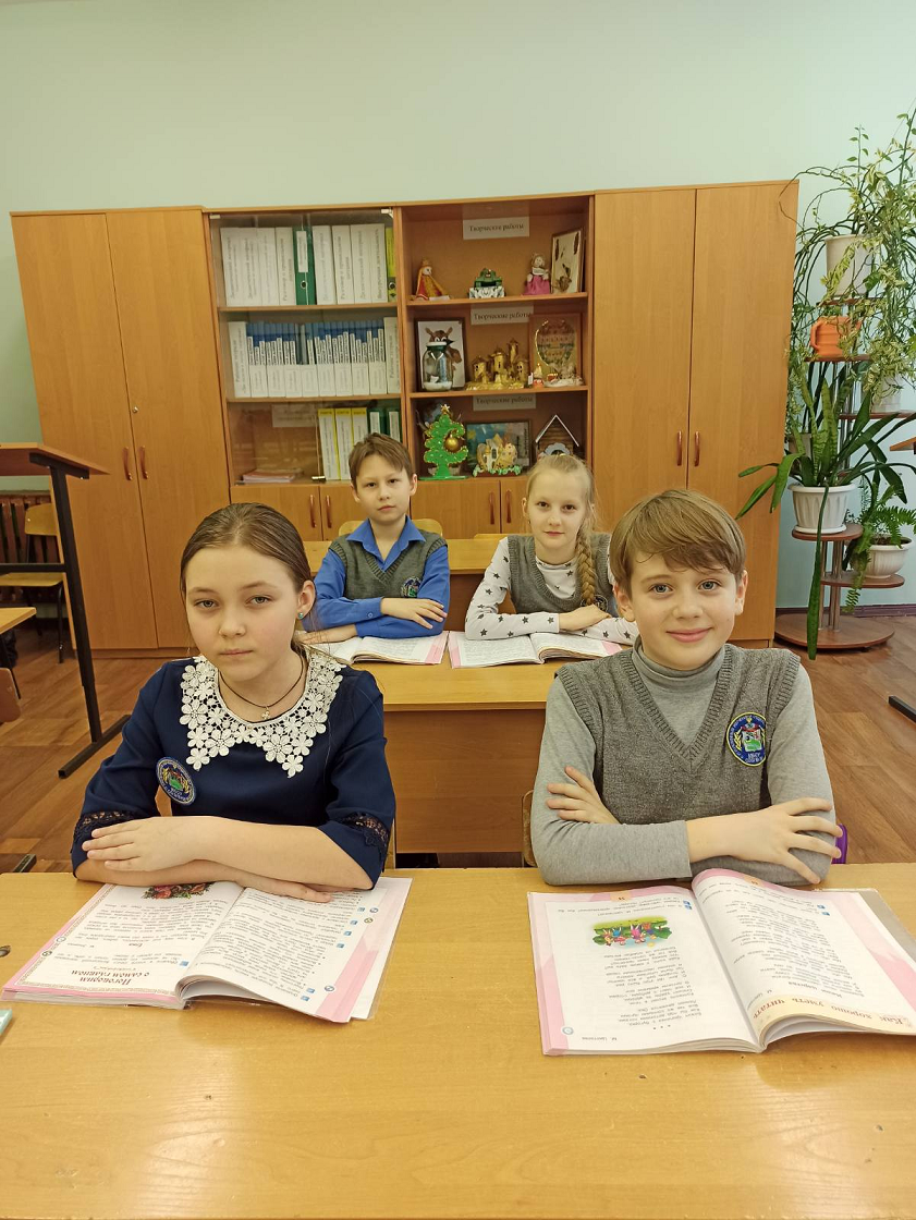 Обеспечение учащегося школьной формой.